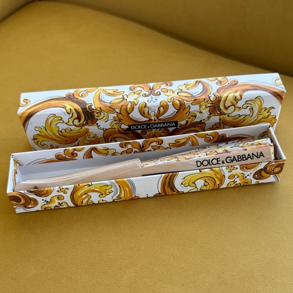 Dolce & Gabbana Gold and Cream Ornate Fan - Picture 4 of 6